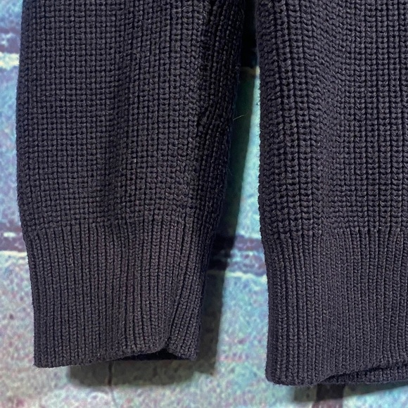 H&M Men’s Navy Blue V-Neck Sweater Size Small Regular Fit Cotton Blend - Picture 4 of 9